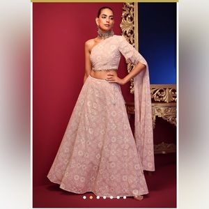 Lehenga- pink foil with drape sleeve